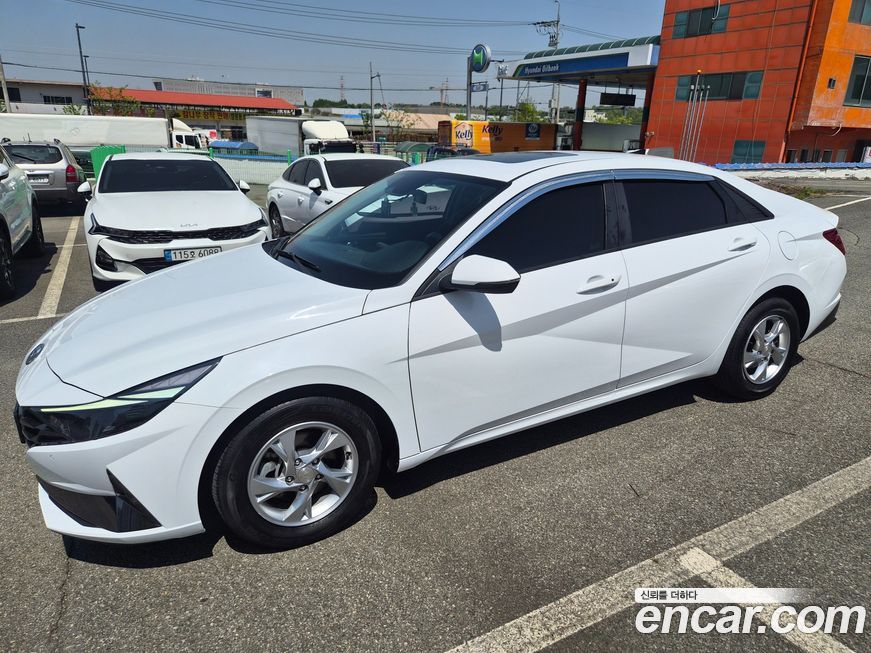 Hyundai AVANTE 2021