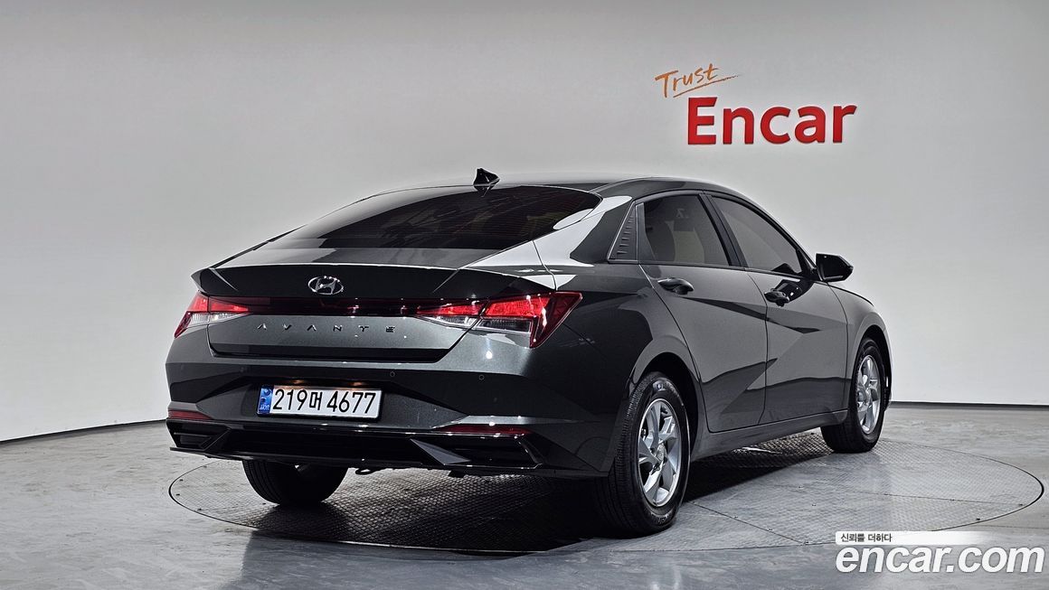 Hyundai AVANTE 2021