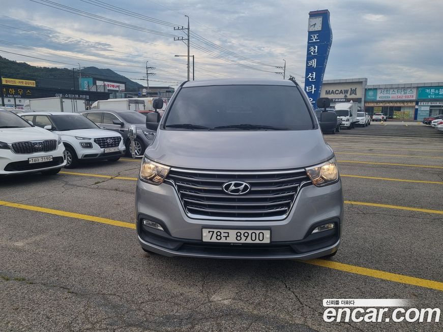 Hyundai Starex 2018