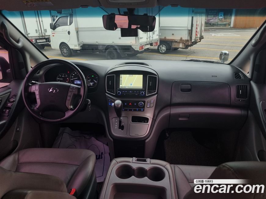 Hyundai Starex 2018