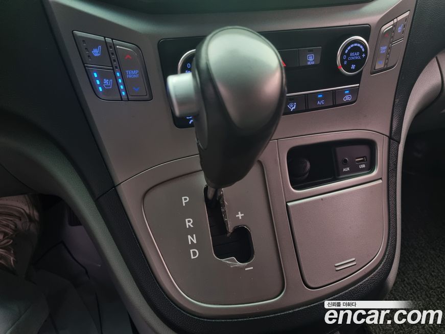 Hyundai Starex 2018