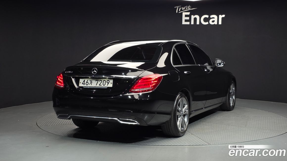 Mercedes-Benz C-Class 2018