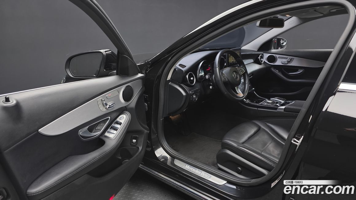Mercedes-Benz C-Class 2018