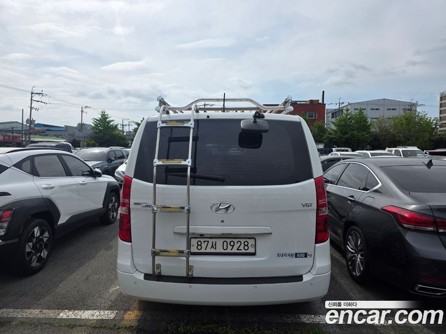Hyundai Starex 2021