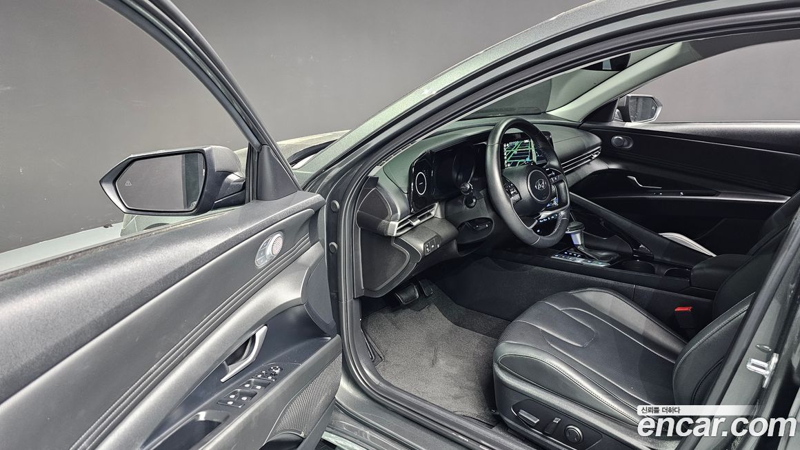 Hyundai AVANTE 2023