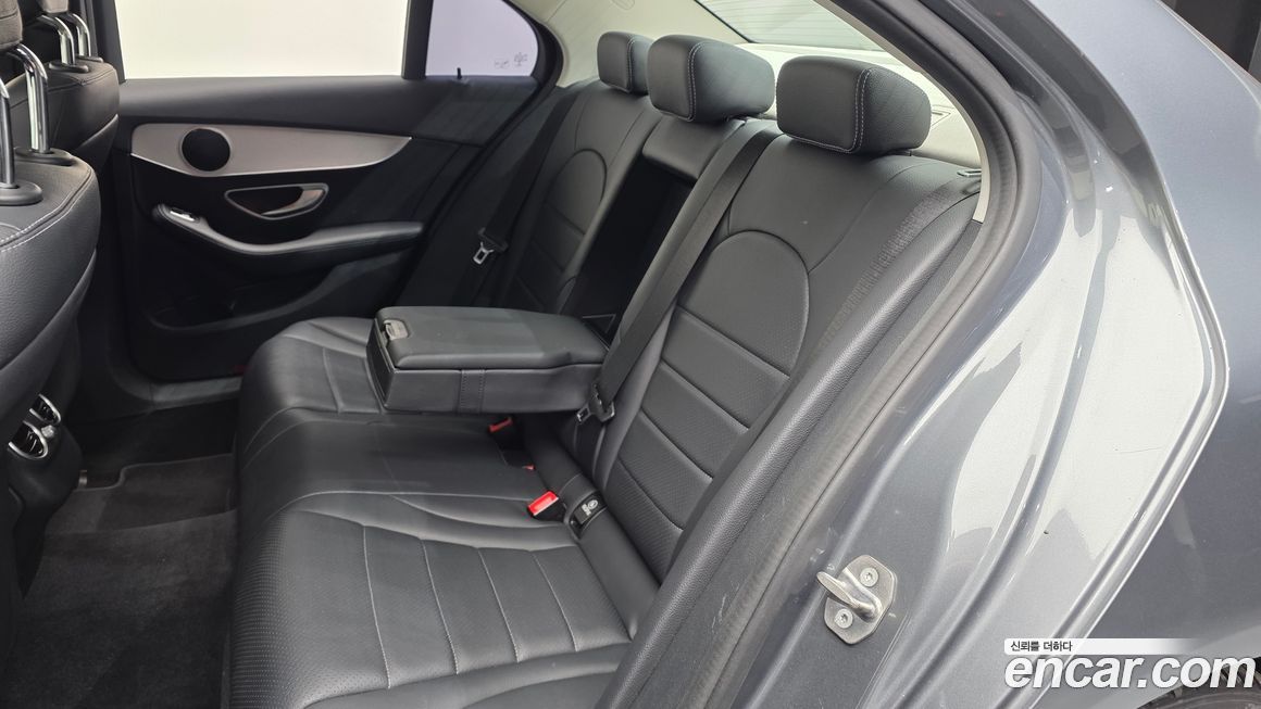 Mercedes-Benz C-Class 2018