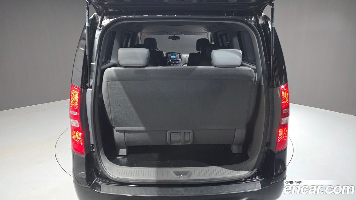 Hyundai Starex 2019