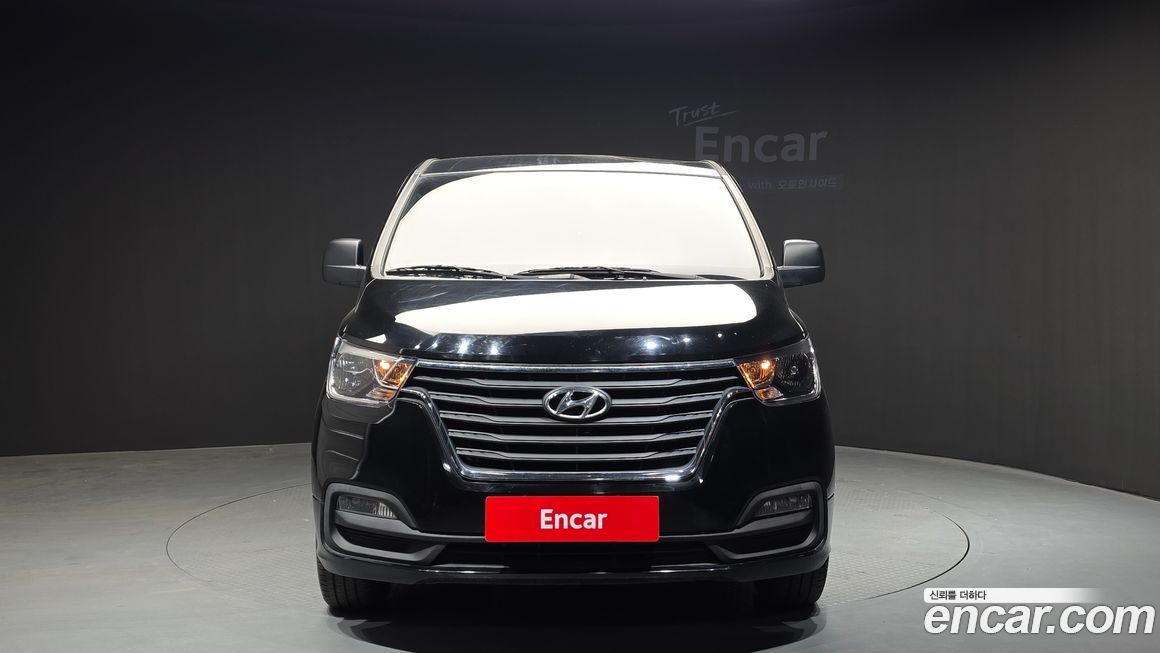 Hyundai Starex 2019
