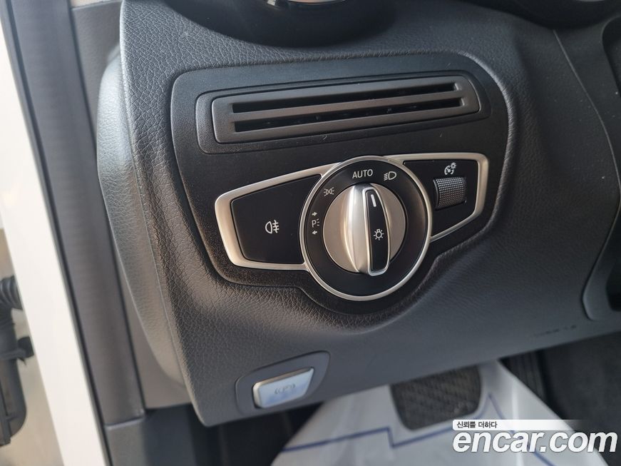 Mercedes-Benz C-Class 2018