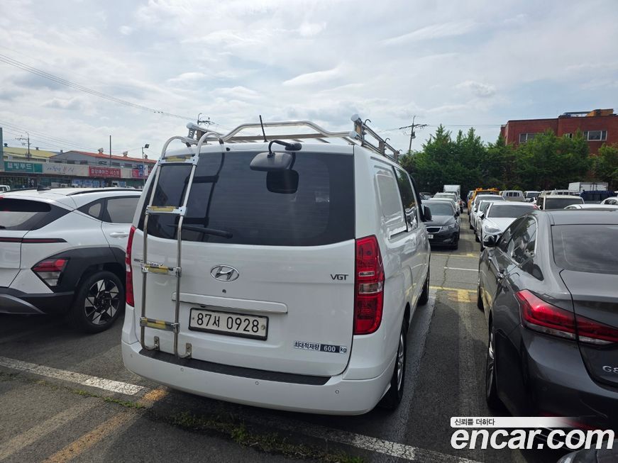 Hyundai Starex 2021