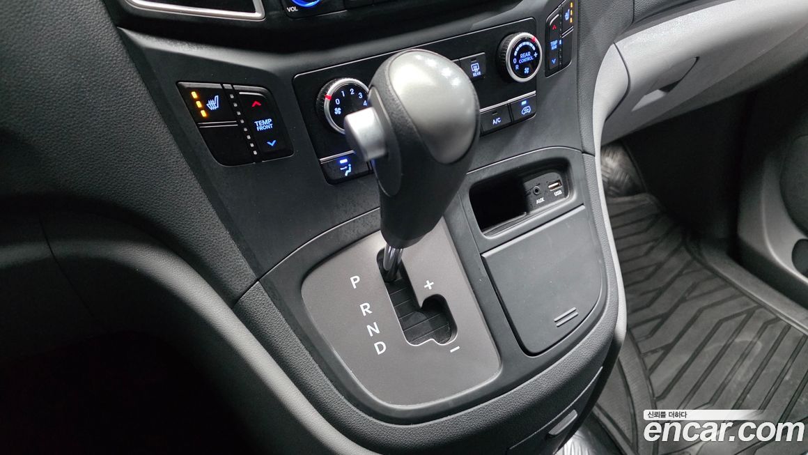 Hyundai Starex 2019
