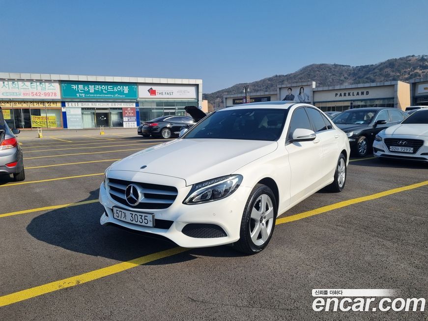 Mercedes-Benz C-Class 2018