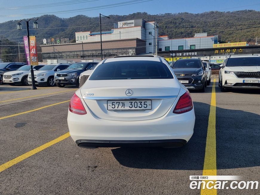 Mercedes-Benz C-Class 2018