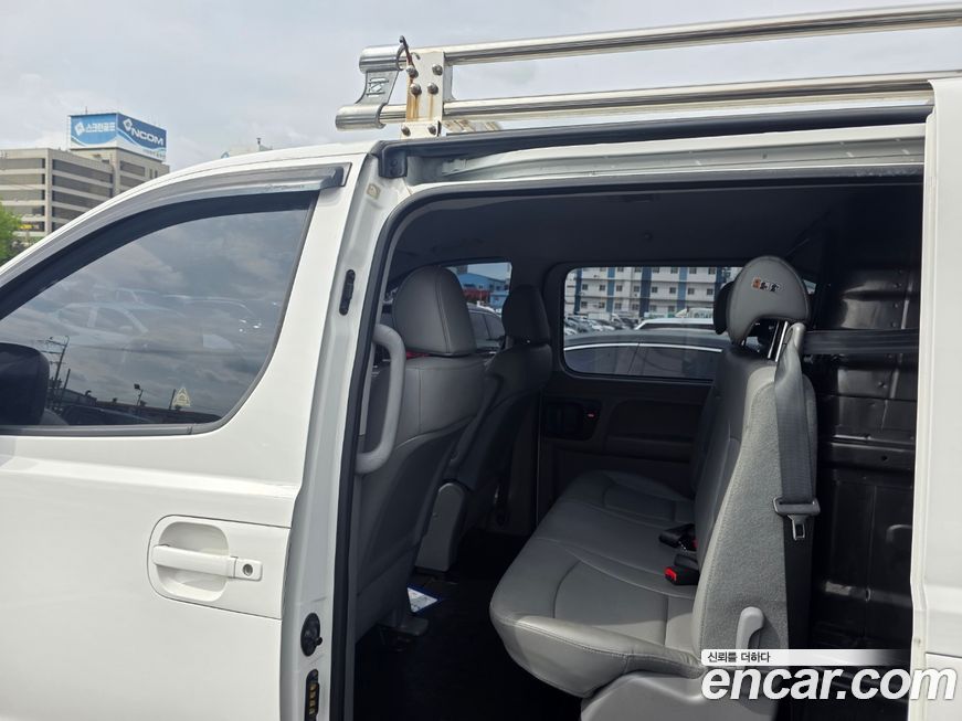 Hyundai Starex 2021