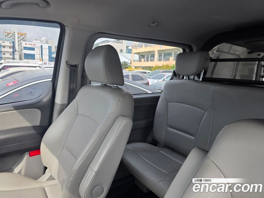 Hyundai Starex 2021