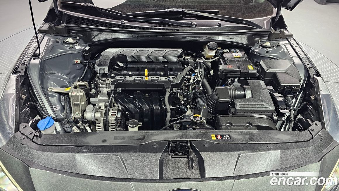 Hyundai AVANTE 2023