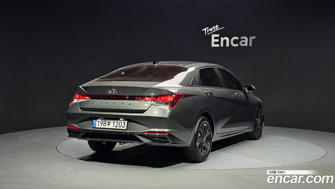 Hyundai AVANTE 2023