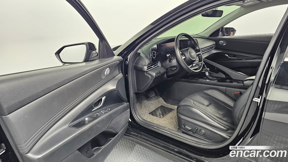 Hyundai AVANTE 2021