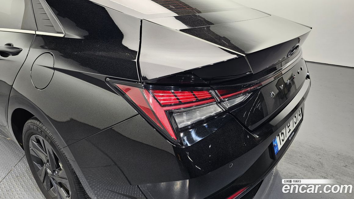 Hyundai AVANTE 2021