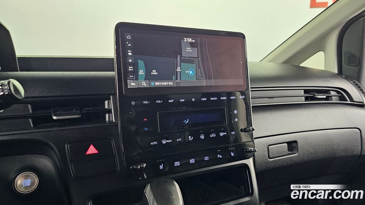 Hyundai Staria 2022