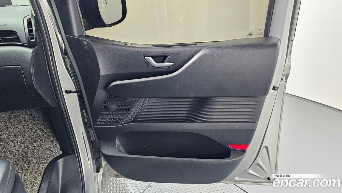 Hyundai Staria 2022