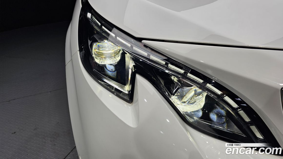 Peugeot 5008 2019