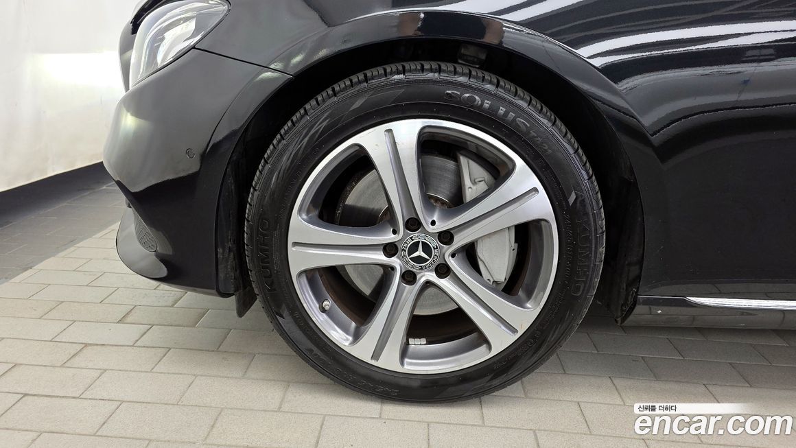 Mercedes-Benz E-Class 2019