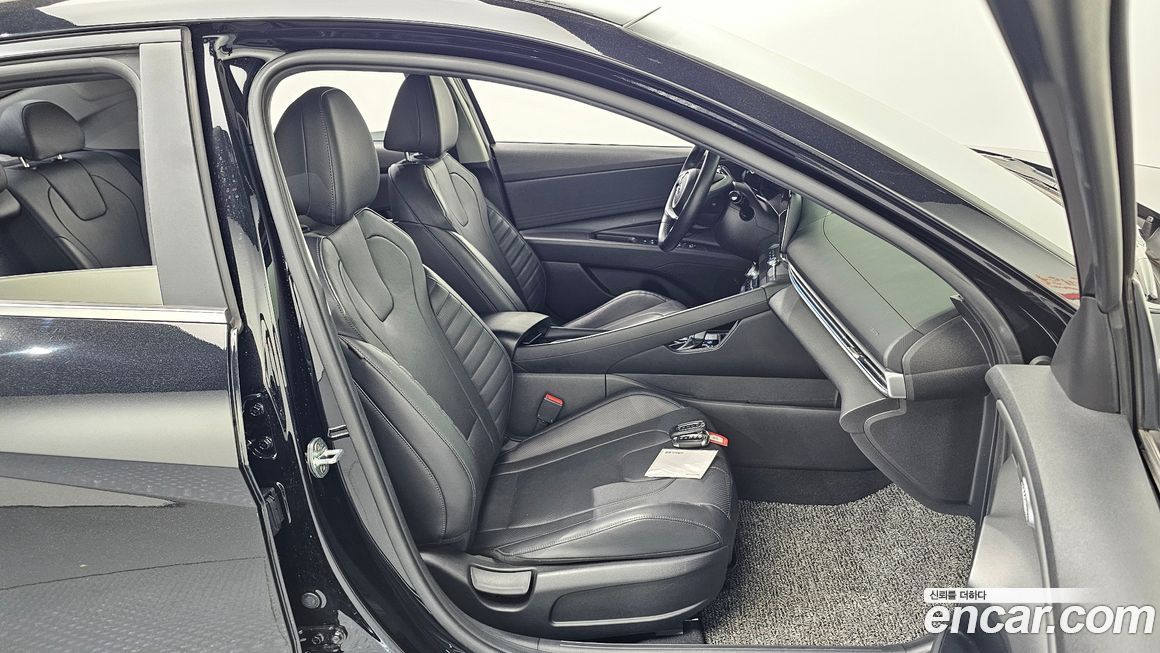 Hyundai AVANTE 2021