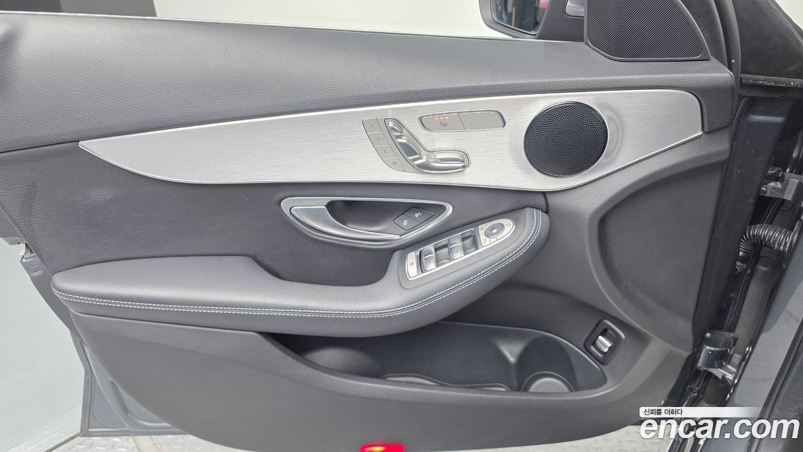 Mercedes-Benz C-Class 2018