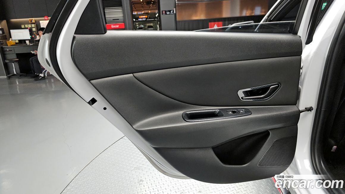 Hyundai AVANTE 2022