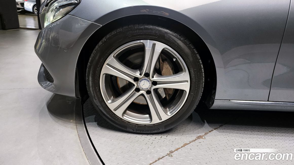 Mercedes-Benz E-Class 2017