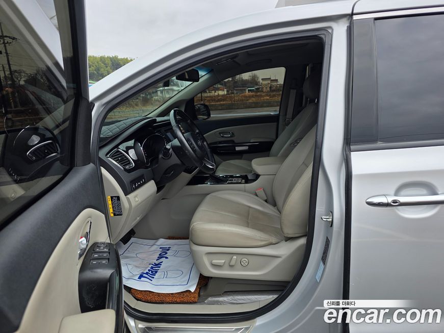 Kia Canival 2019