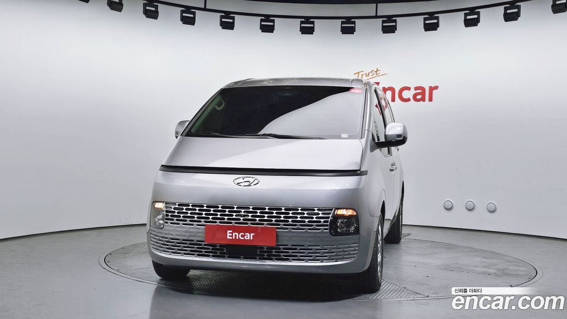 Hyundai Staria 2022