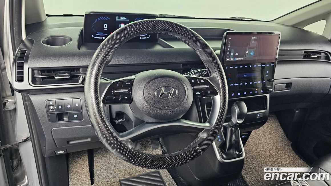 Hyundai Staria 2022