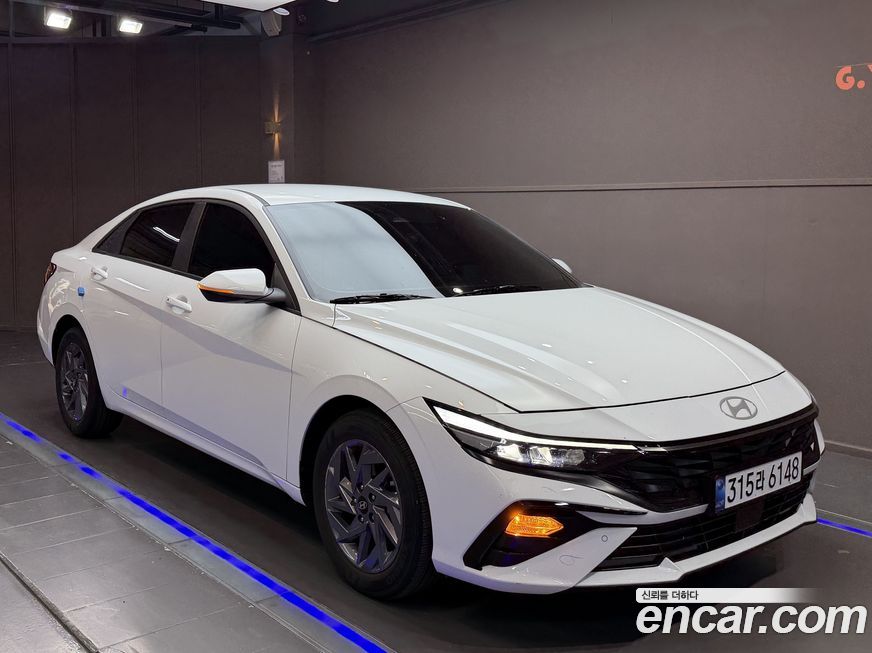 Hyundai AVANTE 2024