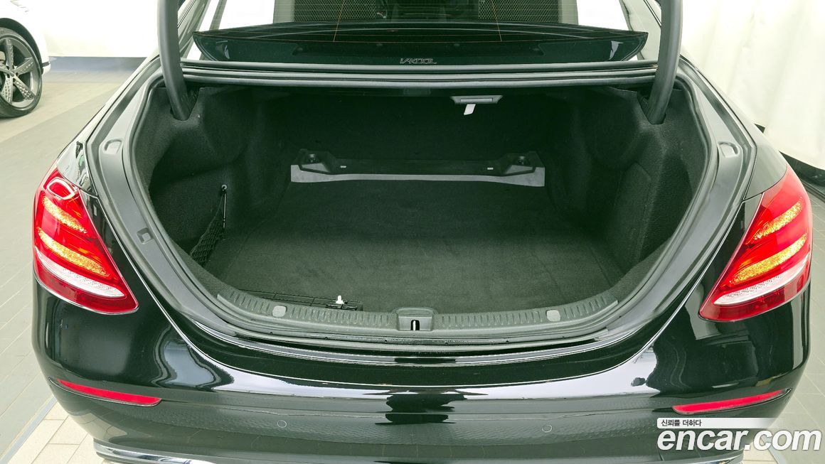 Mercedes-Benz E-Class 2019