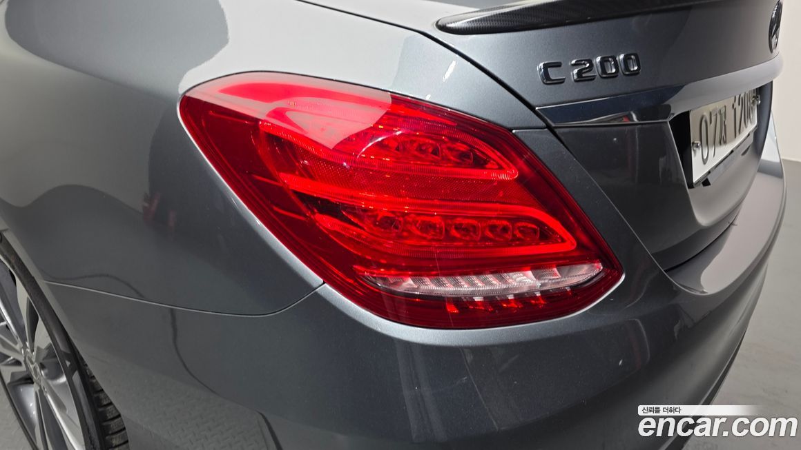 Mercedes-Benz C-Class 2018