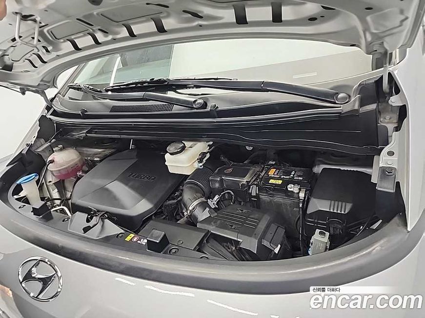Hyundai Staria 2022
