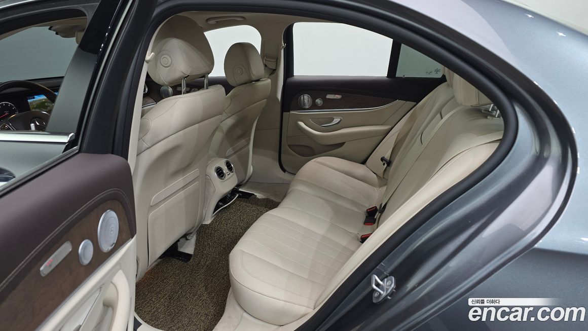 Mercedes-Benz E-Class 2018