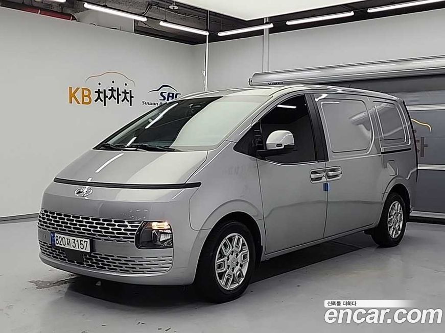 Hyundai Staria 2022
