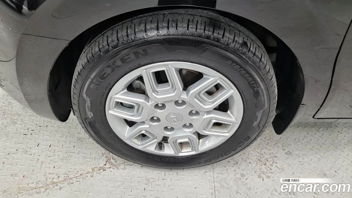 Hyundai Staria 2022