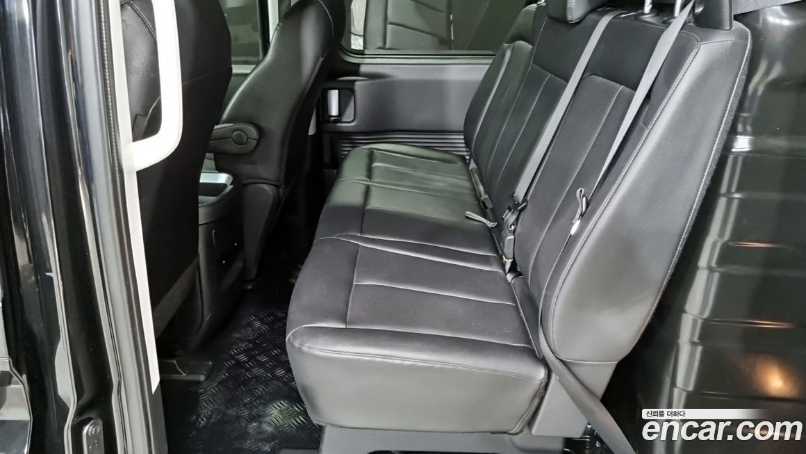 Hyundai Staria 2022