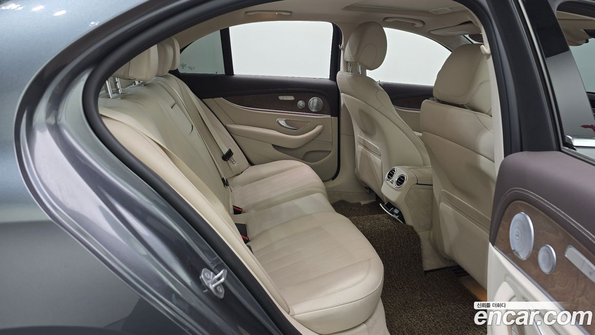 Mercedes-Benz E-Class 2018