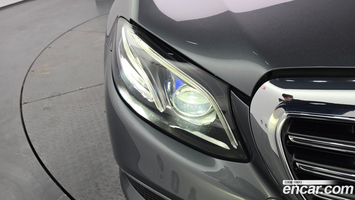 Mercedes-Benz E-Class 2018