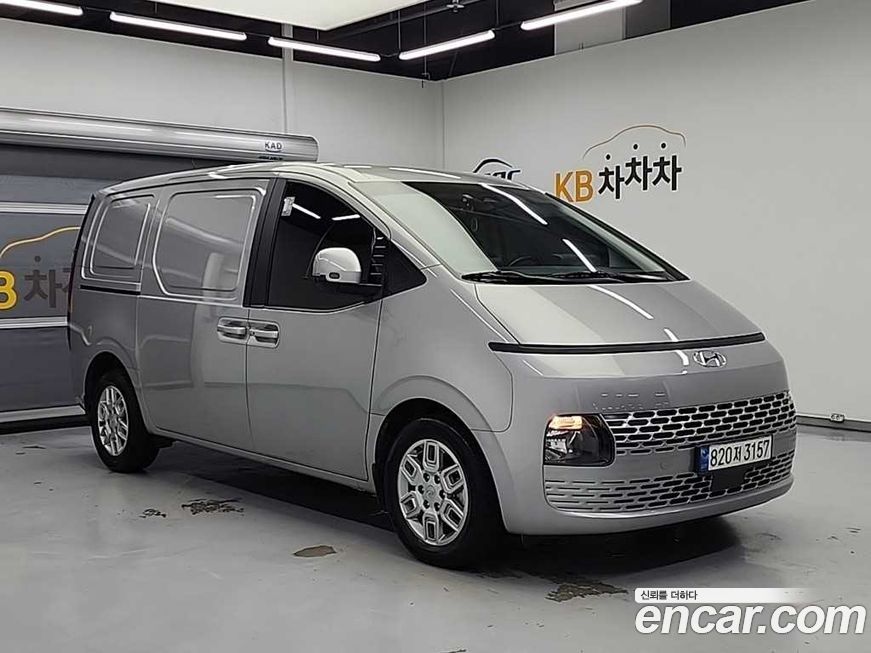 Hyundai Staria 2022