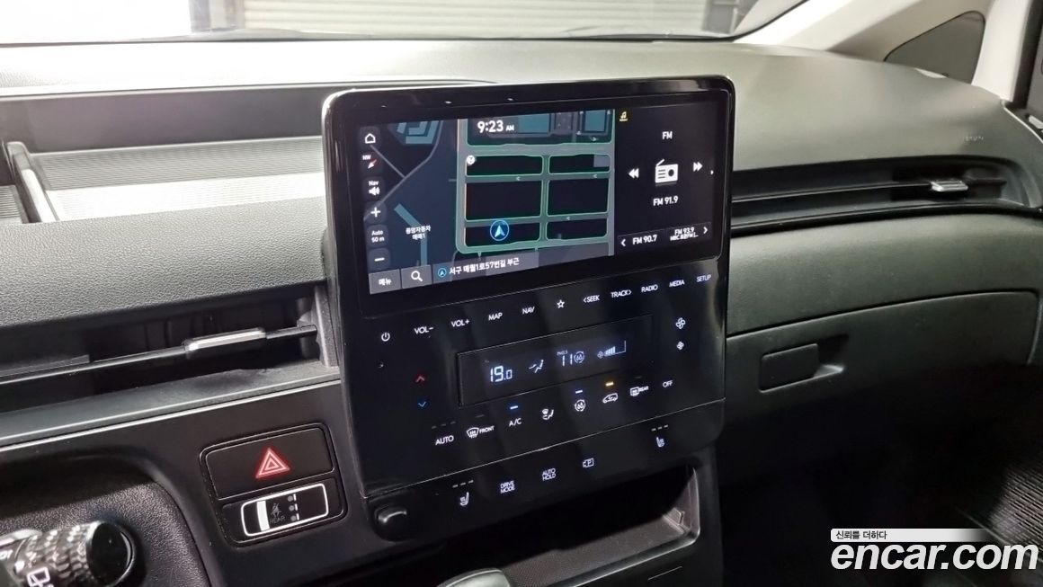 Hyundai Staria 2022