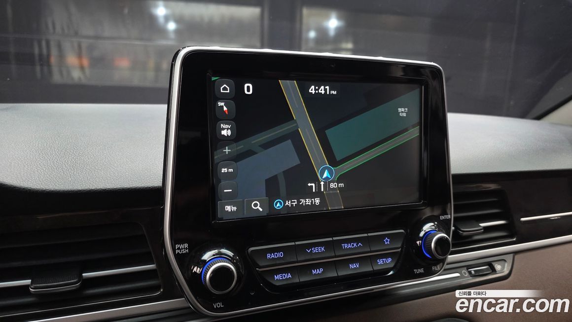 Hyundai Starex 2019