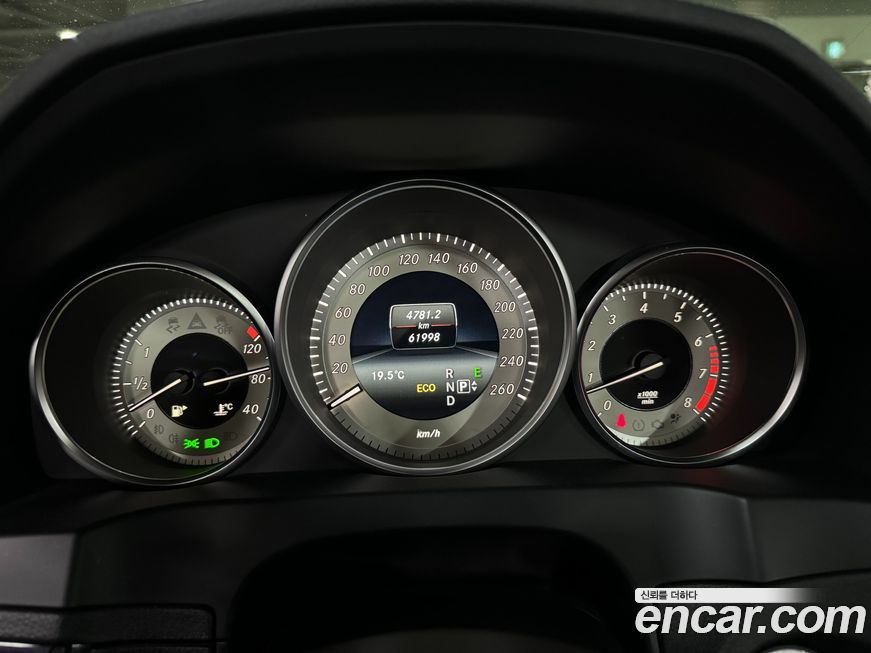 Mercedes-Benz E-Class 2016