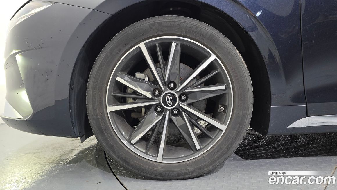 Hyundai Grandeur 2021