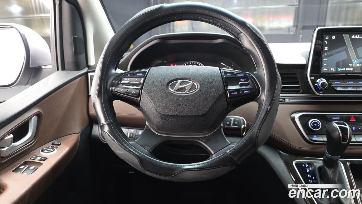 Hyundai Starex 2019